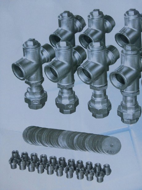 各種煤氣調(diào)節(jié)裝置和各口徑的煤氣噴咀、孔板